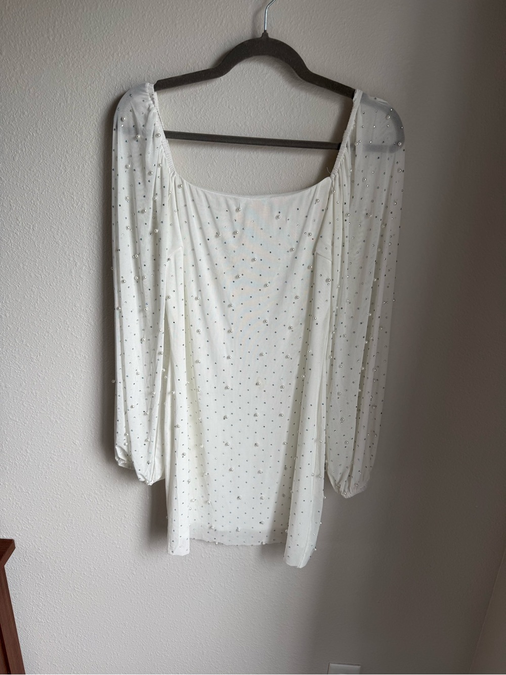 Francesca's Collections White Long-Sleeve Scoop Neck Top with Studs